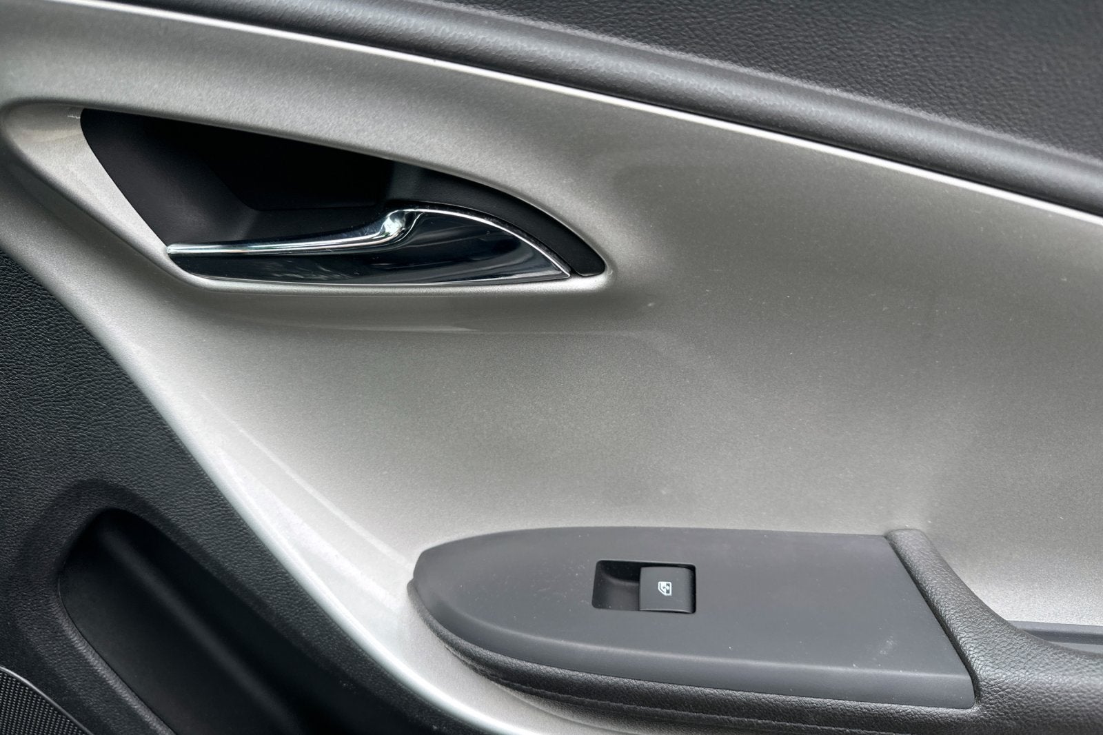 2011 Chevrolet Volt Base