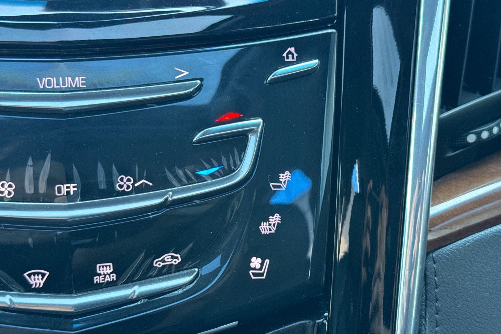 2018 Cadillac Escalade ESV Premium