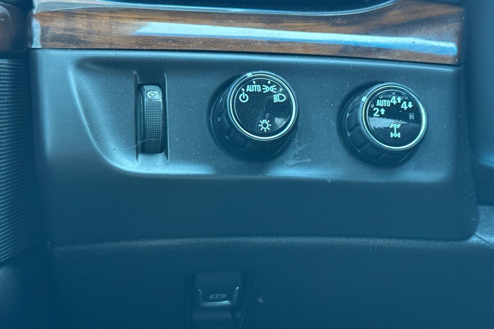 2018 Cadillac Escalade ESV Premium