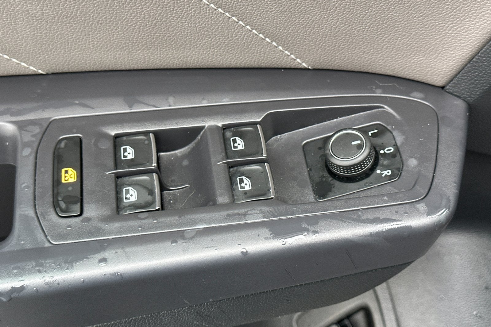 2021 Volkswagen Atlas Cross Sport 2.0T SE w/Technology