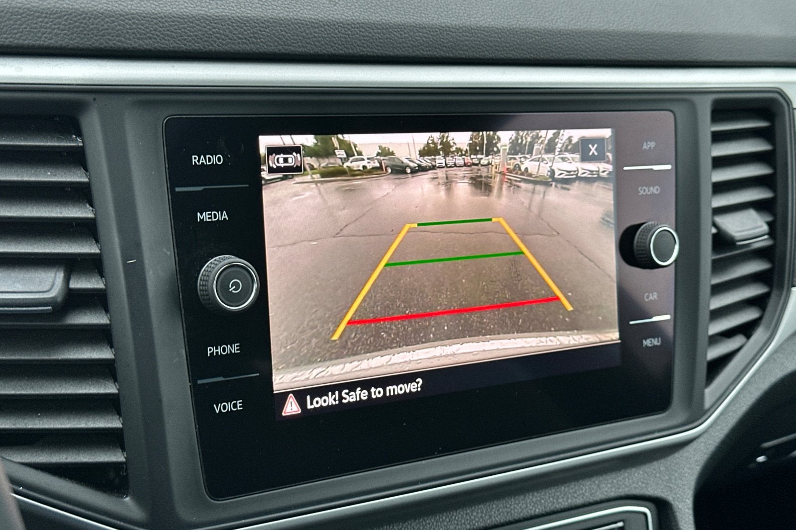 2021 Volkswagen Atlas Cross Sport 2.0T SE w/Technology