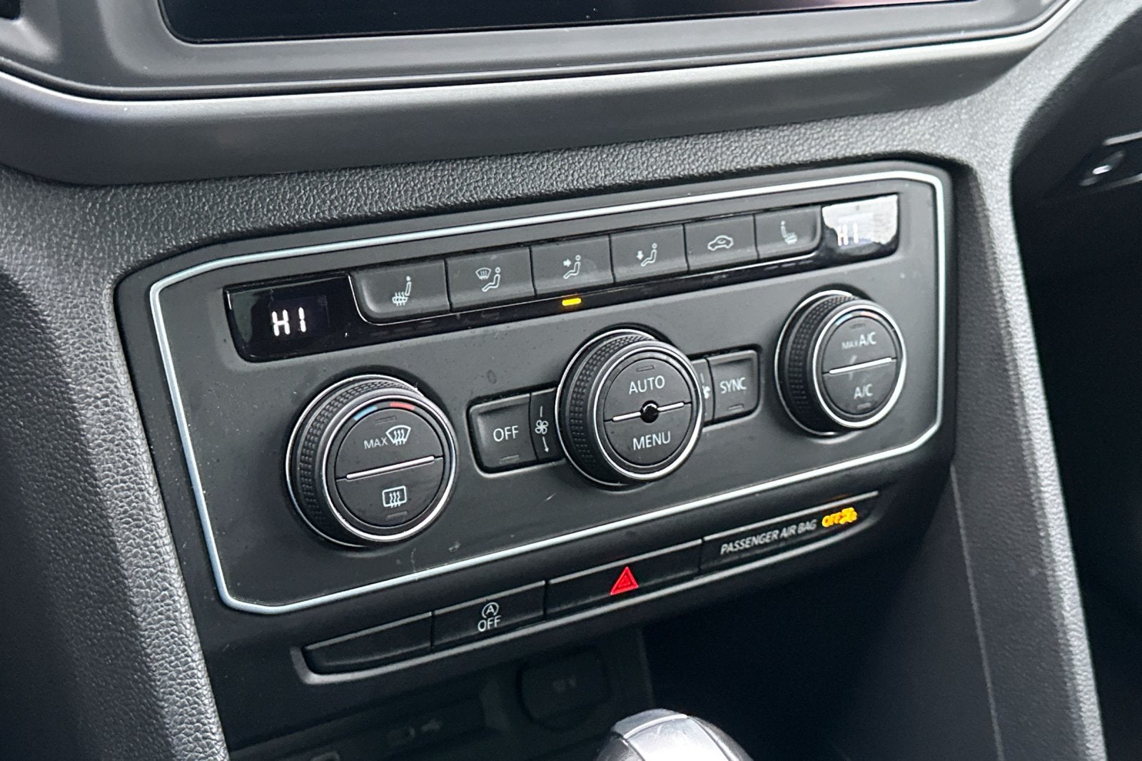 2021 Volkswagen Atlas Cross Sport 2.0T SE w/Technology