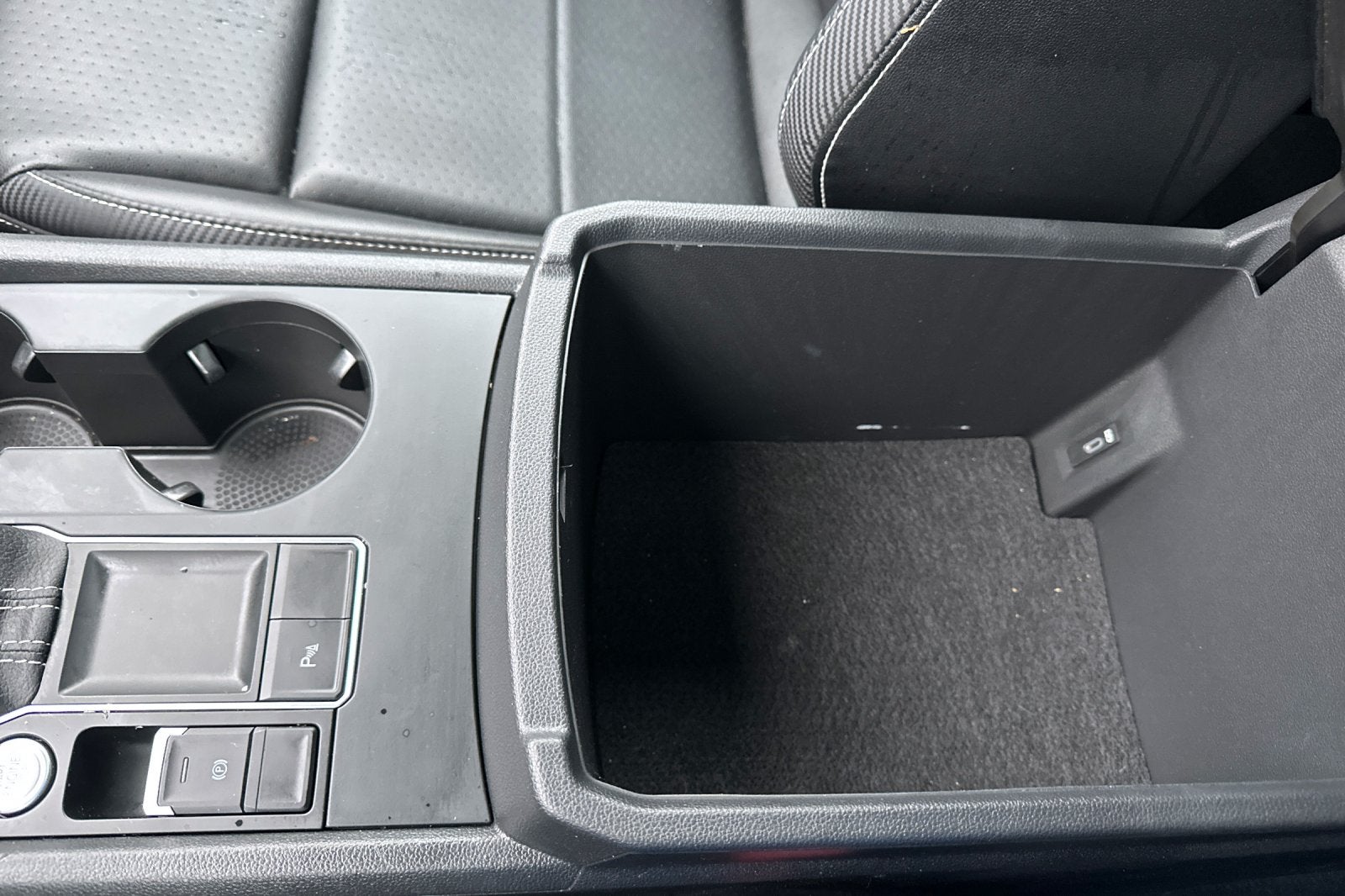 2021 Volkswagen Atlas Cross Sport 2.0T SE w/Technology