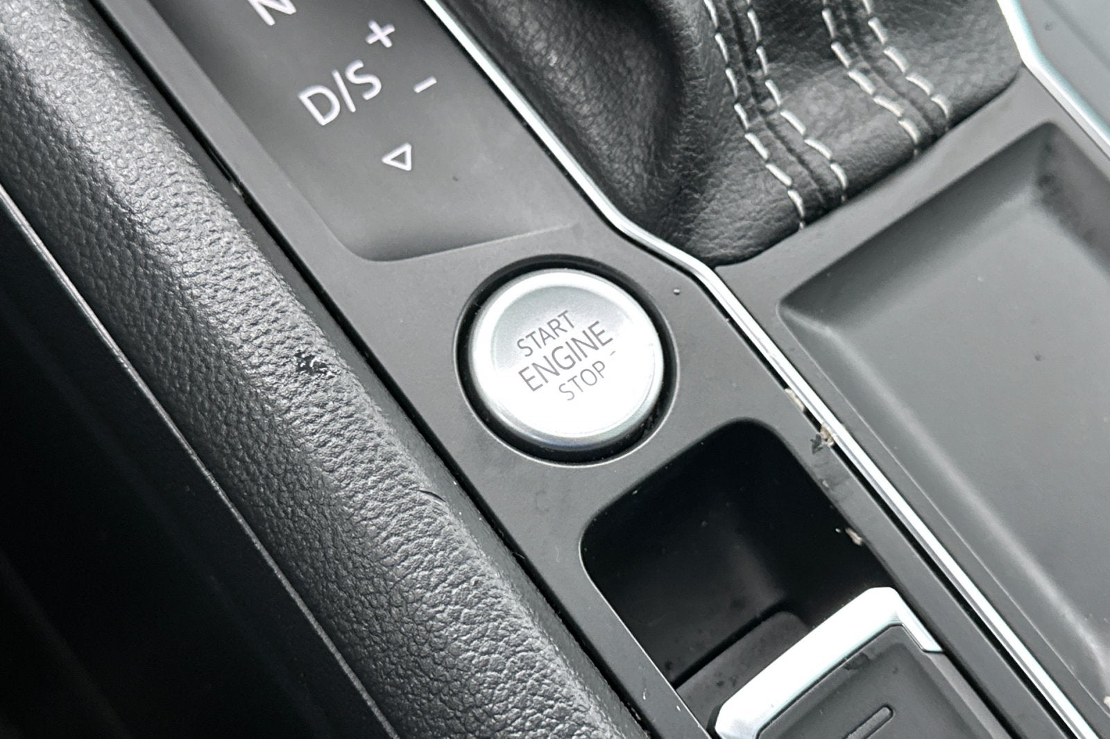 2021 Volkswagen Atlas Cross Sport 2.0T SE w/Technology