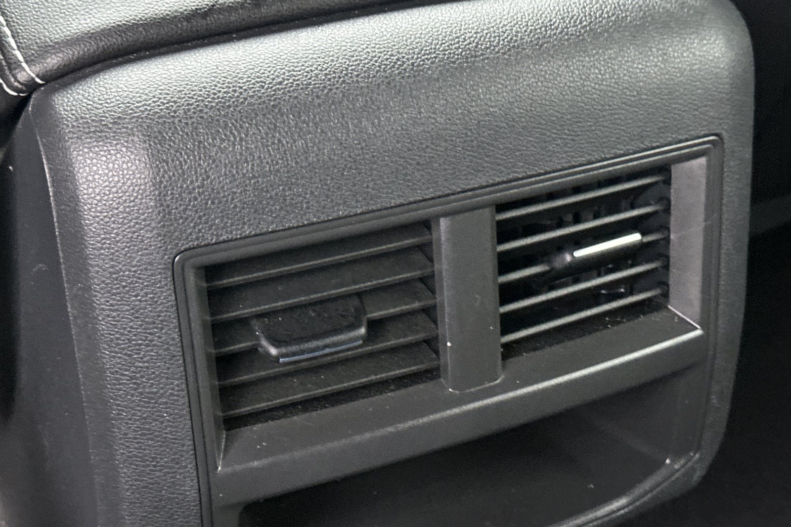 2021 Volkswagen Atlas Cross Sport 2.0T SE w/Technology