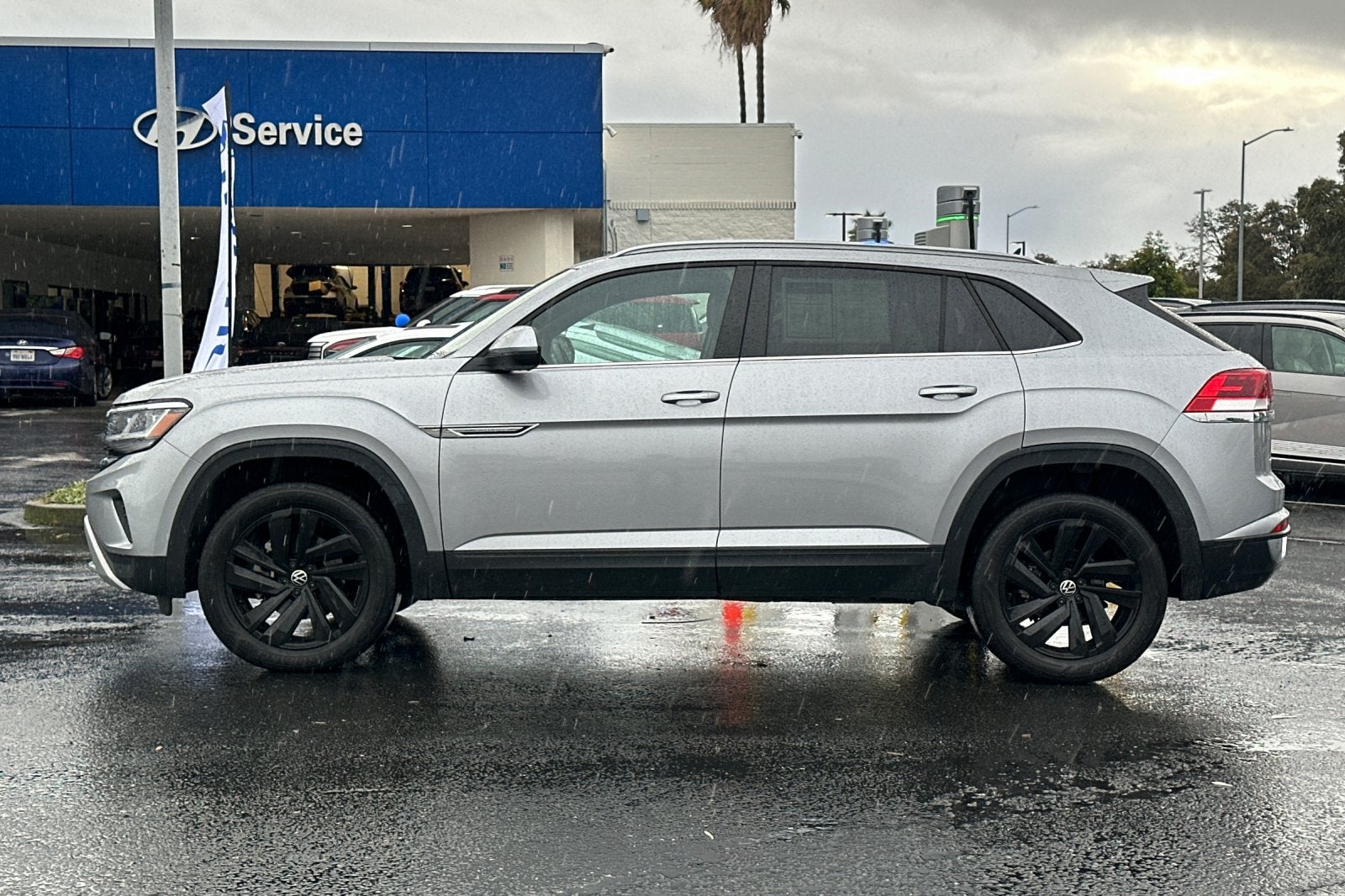 2021 Volkswagen Atlas Cross Sport 2.0T SE w/Technology