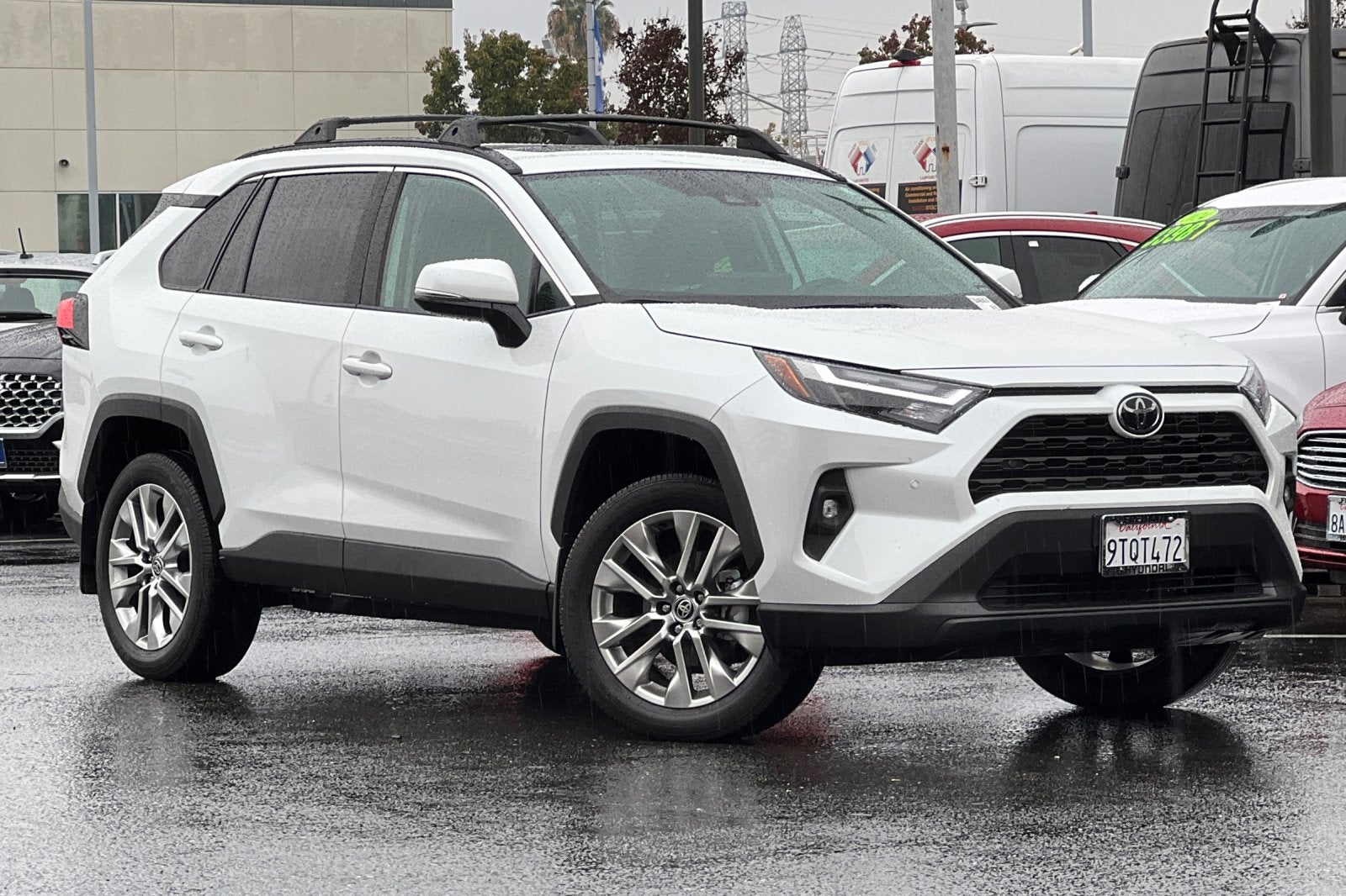 2025 Toyota RAV4 XLE Premium