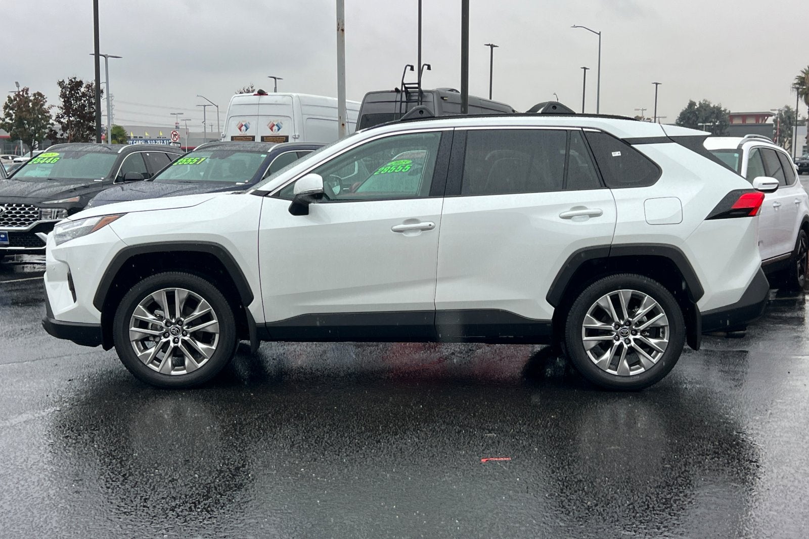 2025 Toyota RAV4 XLE Premium