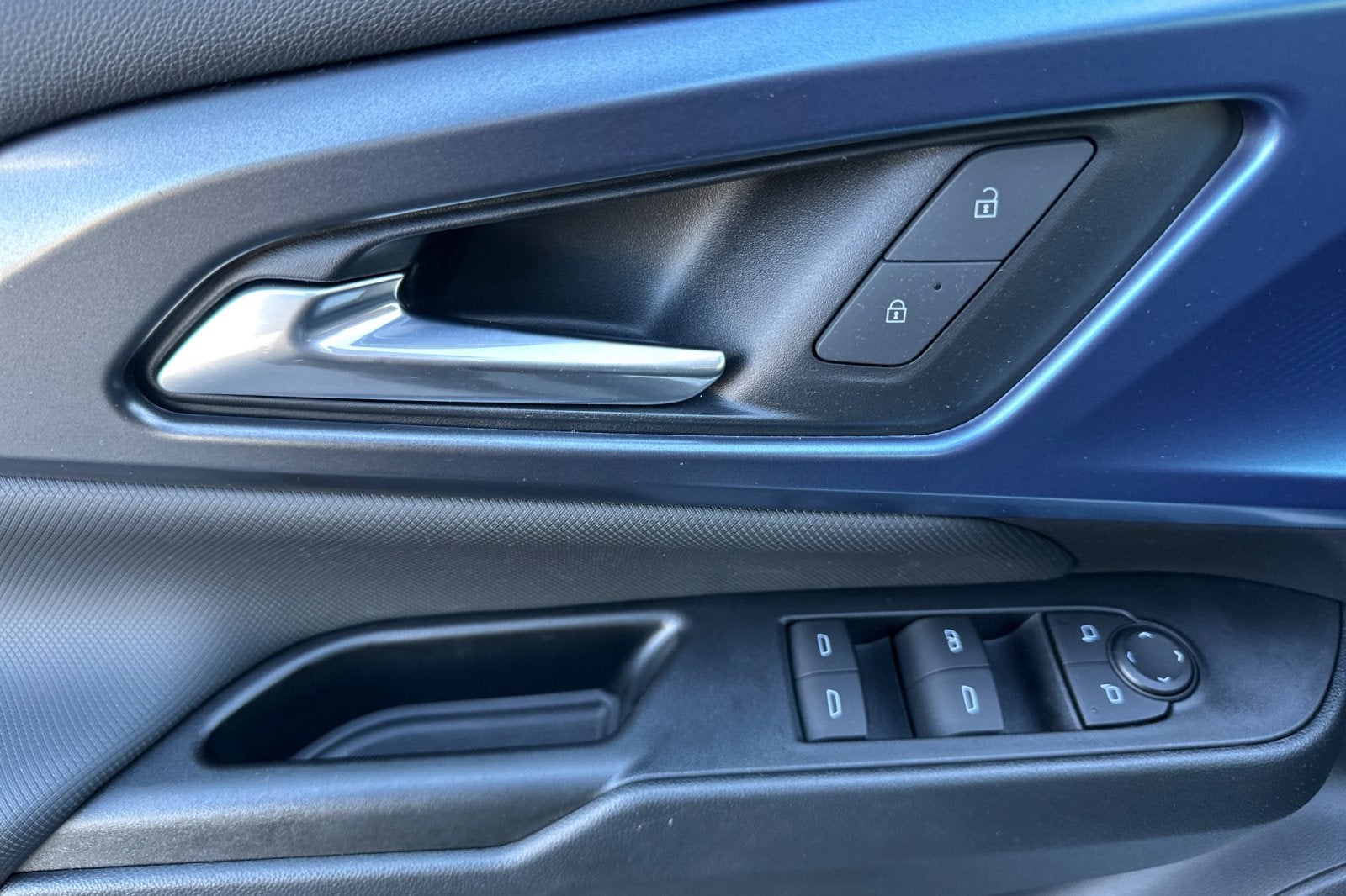 2024 Chevrolet Equinox EV LT