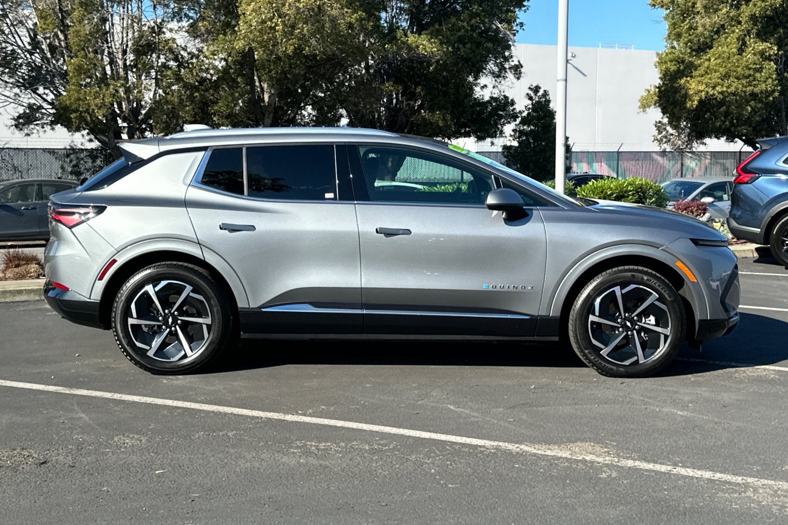Used 2025 Chevrolet Equinox EV LT with VIN 3GN7DLRP2SS180086 for sale in Fremont, CA