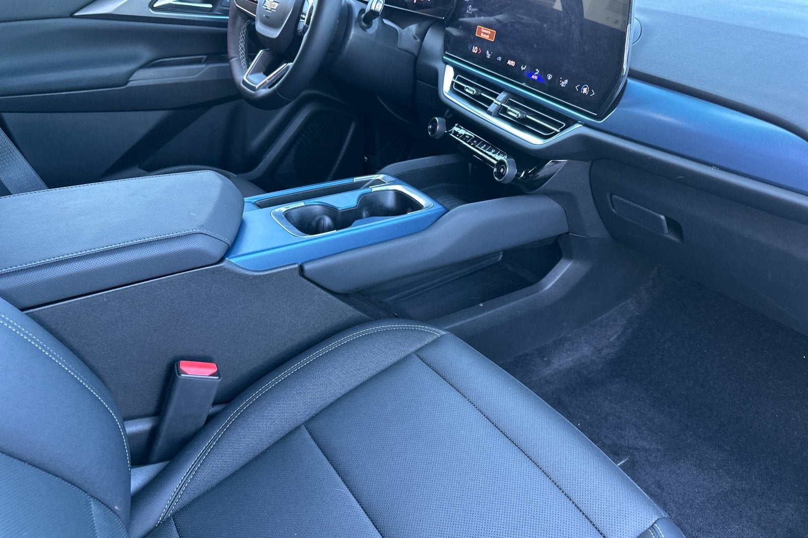 2024 Chevrolet Equinox EV LT