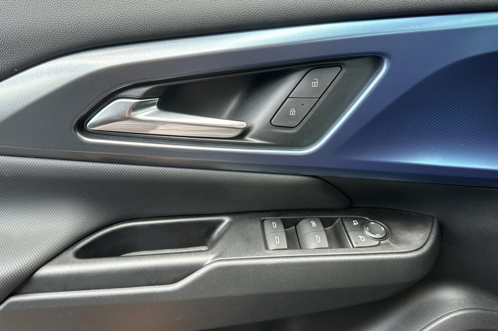 2024 Chevrolet Equinox EV LT