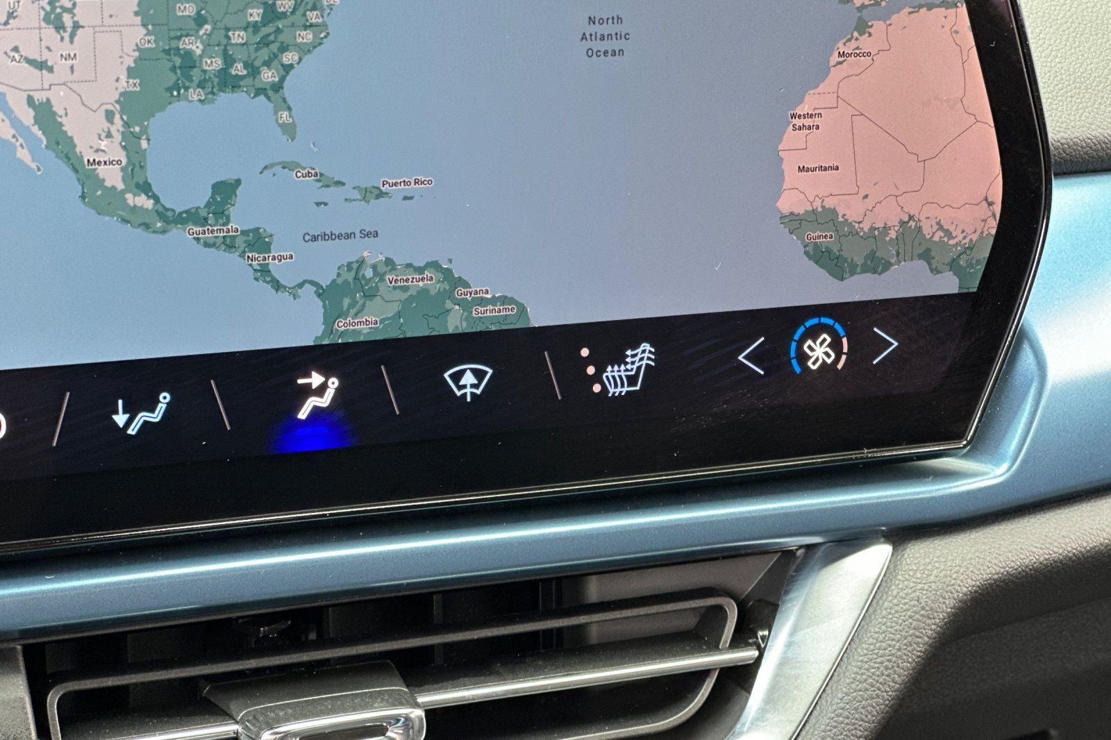 2024 Chevrolet Equinox EV LT