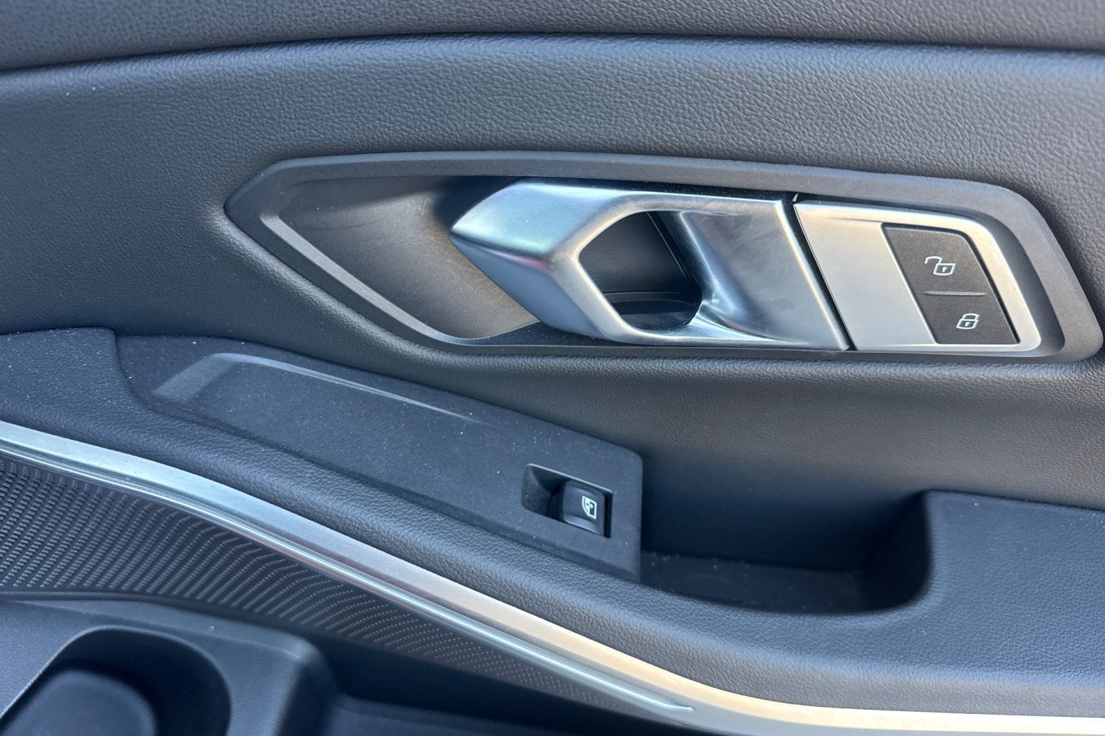 2023 BMW 3 Series 330i