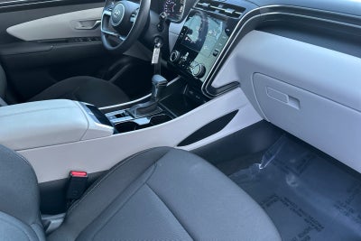 2023 Hyundai TUCSON SE