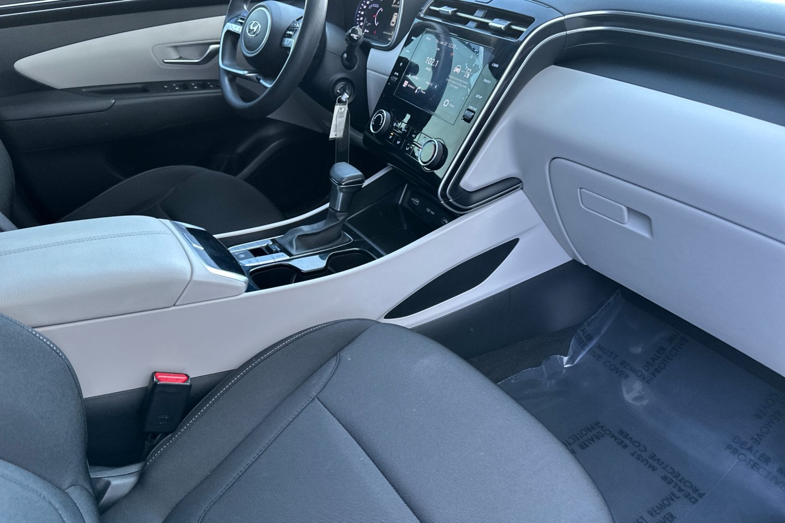 2023 Hyundai TUCSON SE