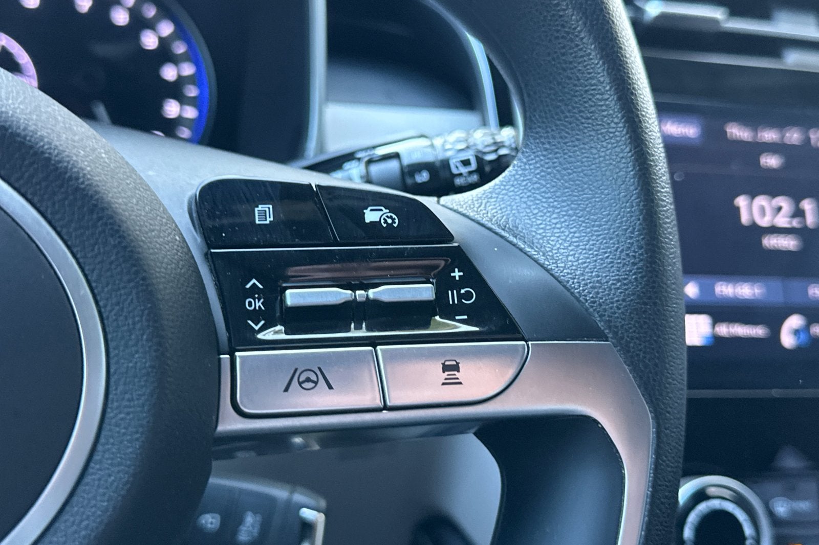 2023 Hyundai TUCSON SE