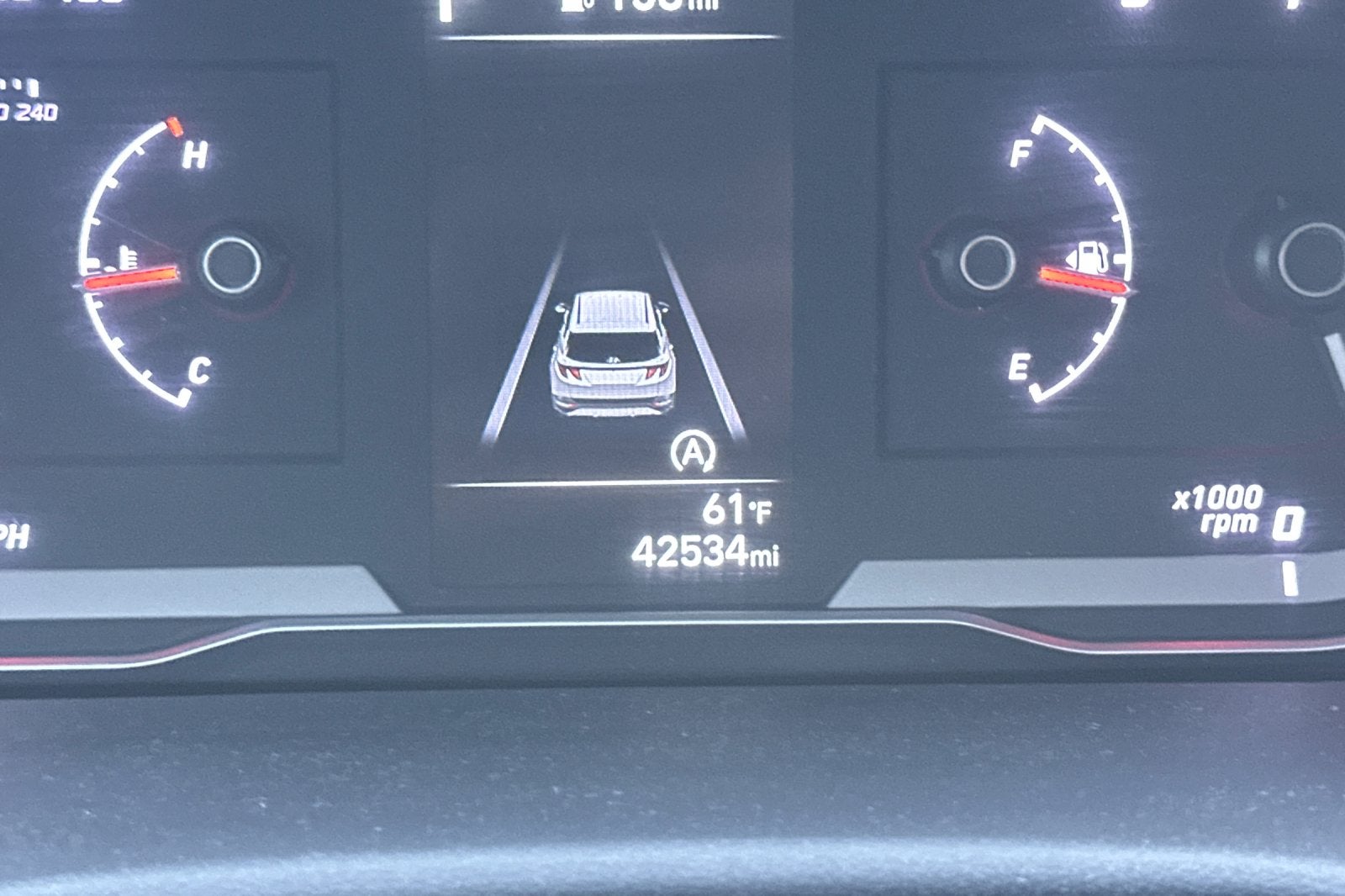 2023 Hyundai TUCSON SE