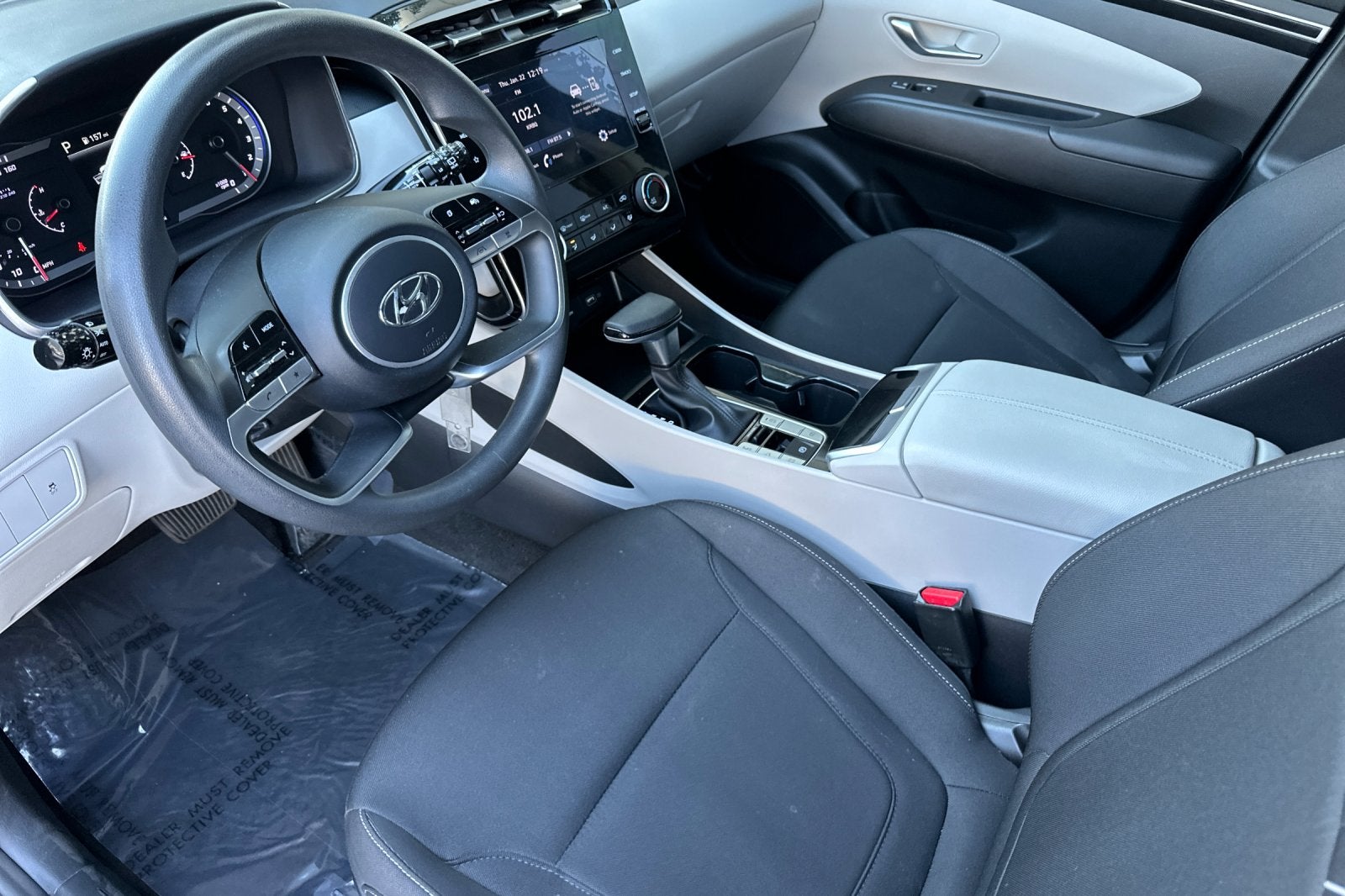 2023 Hyundai TUCSON SE