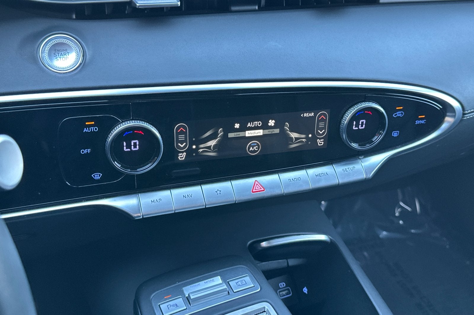 2025 Genesis GV70 2.5T