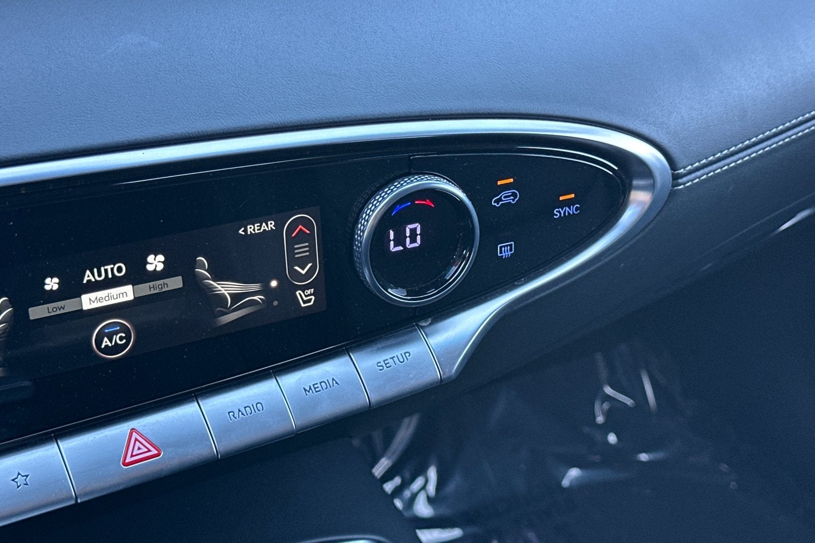 2025 Genesis GV70 2.5T