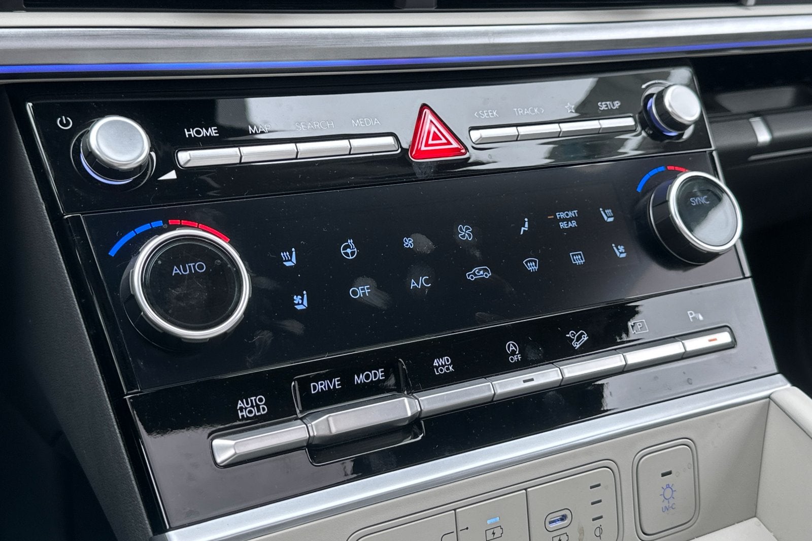 2025 Hyundai SANTA FE Limited