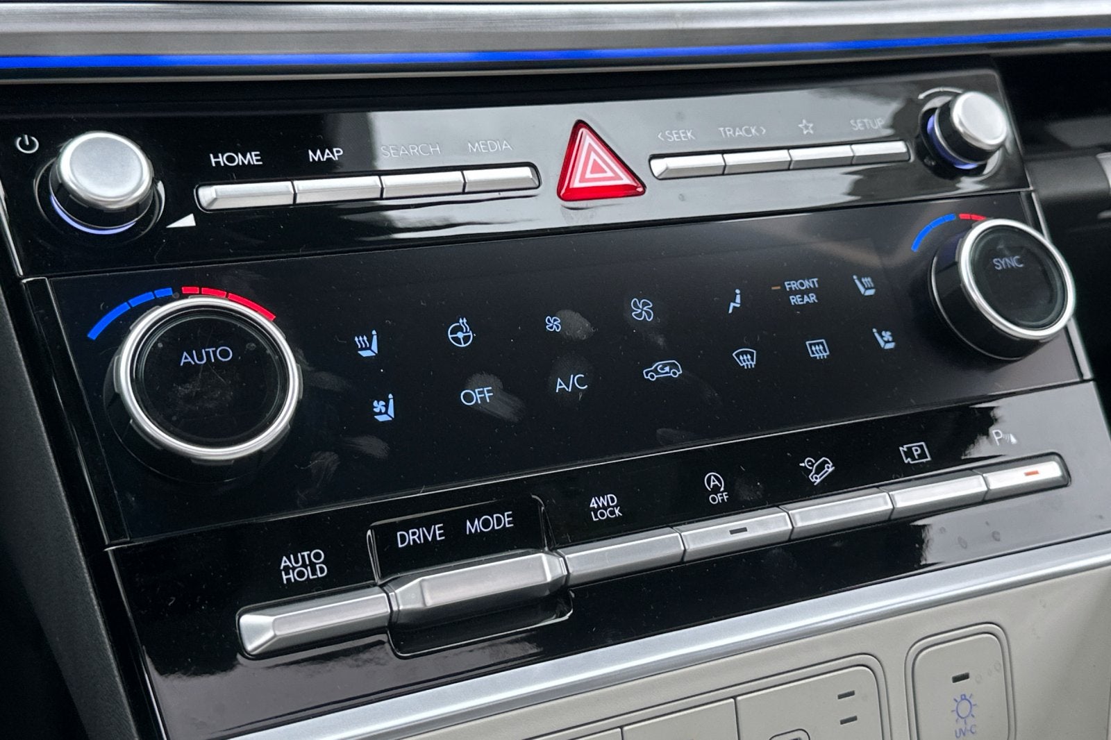 2025 Hyundai SANTA FE Limited