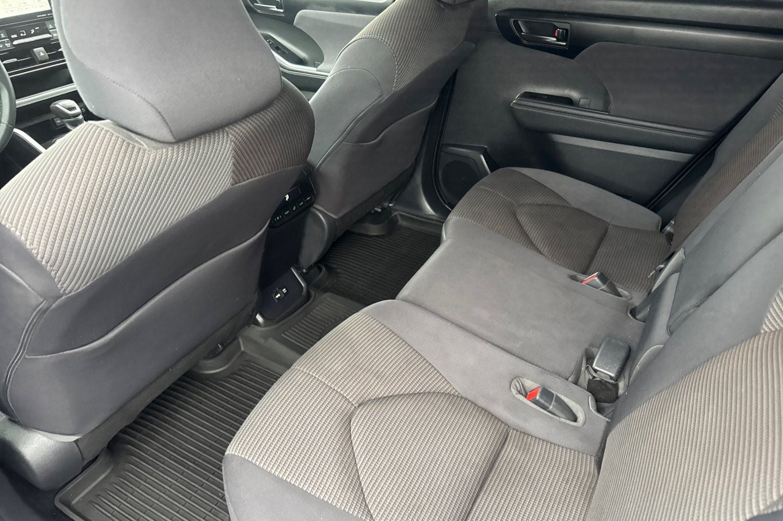 2021 Toyota Highlander Hybrid LE