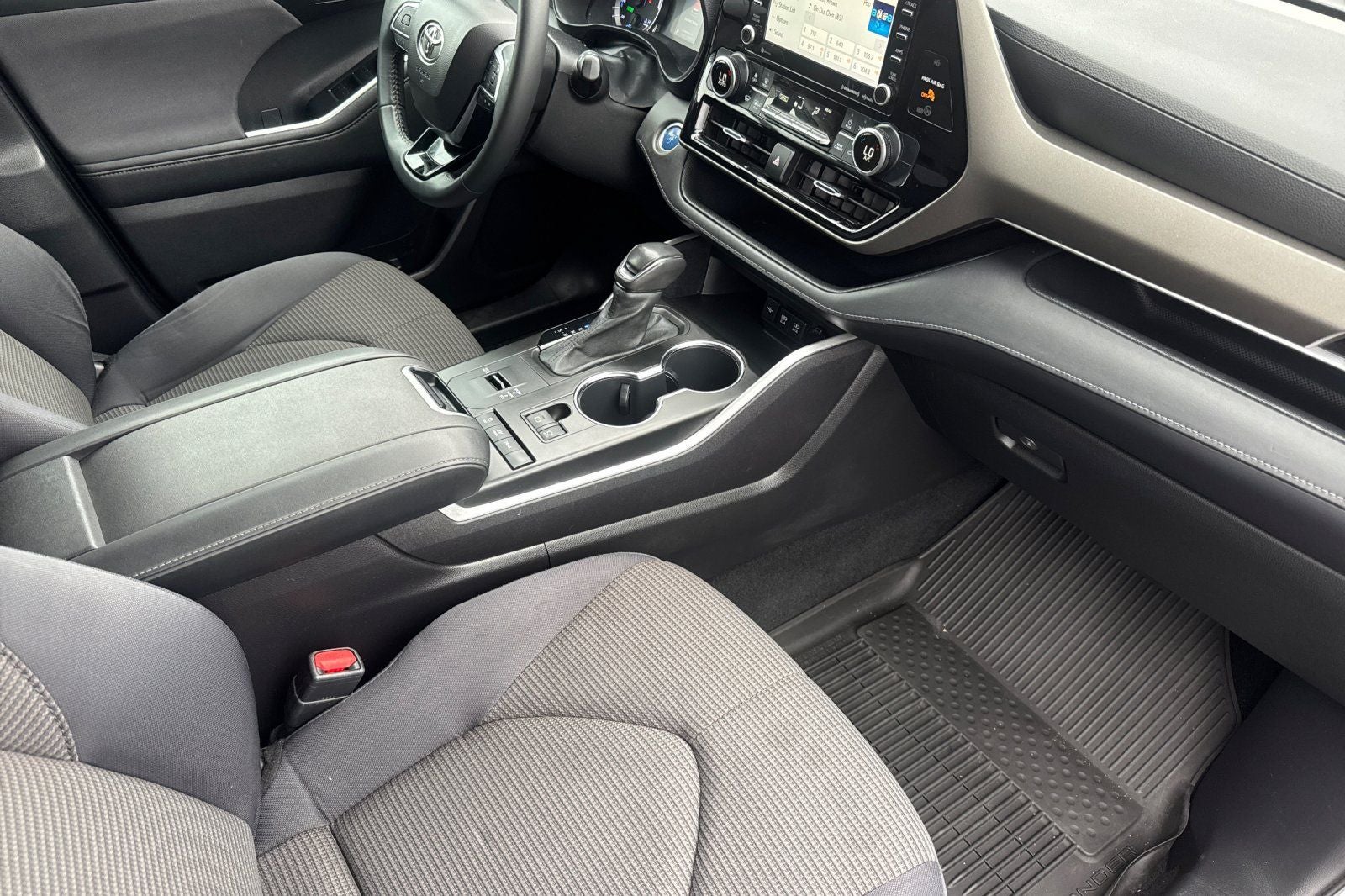 2021 Toyota Highlander Hybrid LE