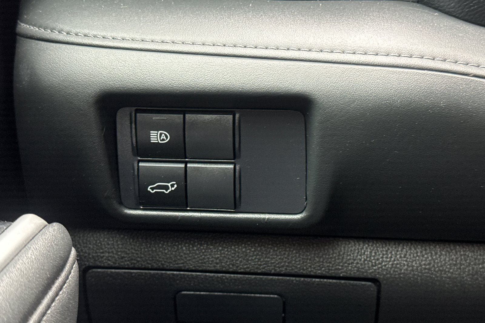 2021 Toyota Highlander Hybrid LE