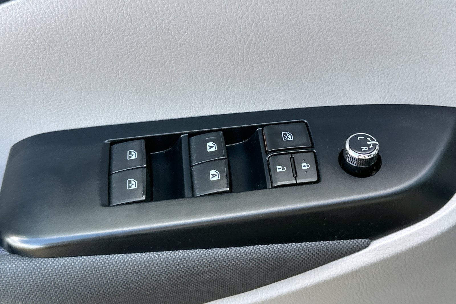 2019 Toyota Highlander Hybrid LE