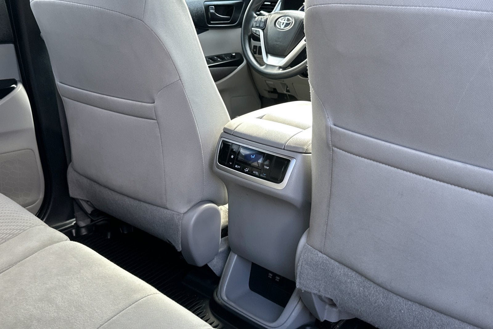 2019 Toyota Highlander Hybrid LE