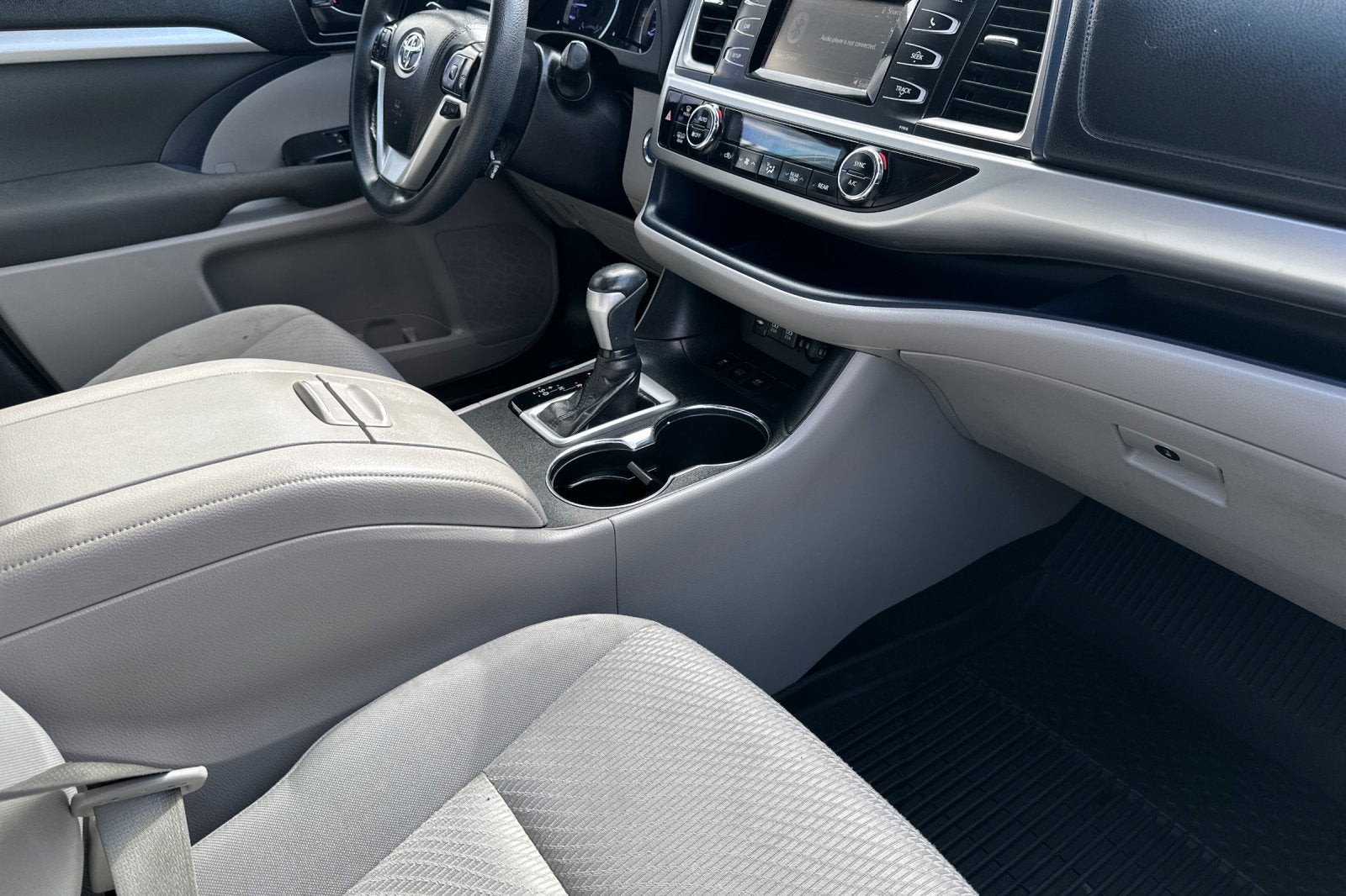 2019 Toyota Highlander Hybrid LE