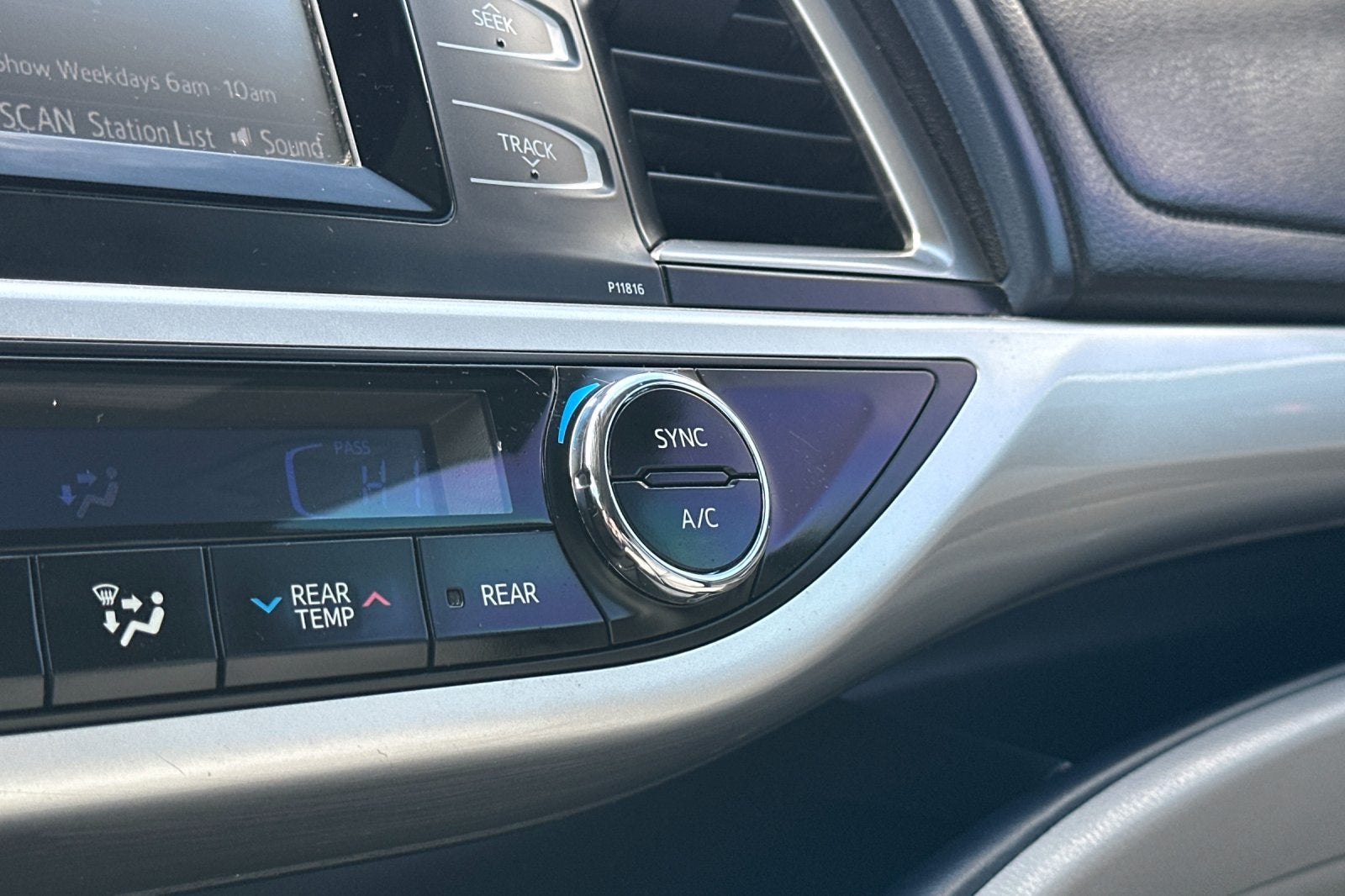 2019 Toyota Highlander Hybrid LE
