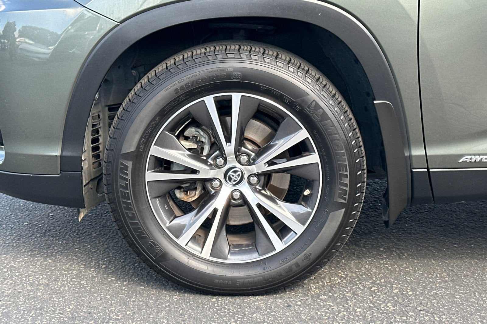 2019 Toyota Highlander Hybrid LE
