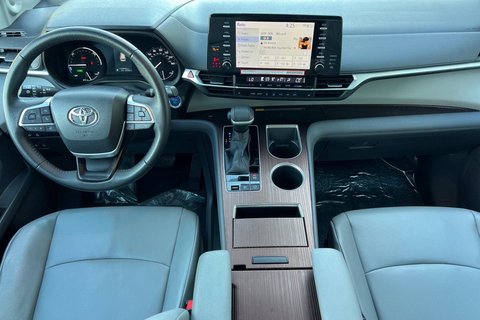 2022 Toyota Sienna XLE