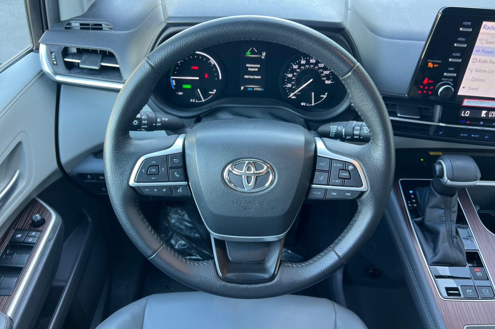 2022 Toyota Sienna XLE