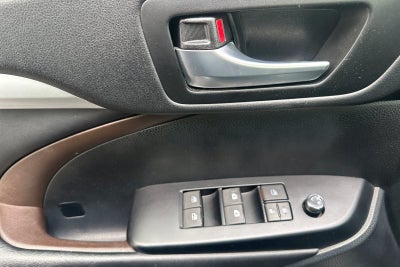 2018 Toyota Highlander SE