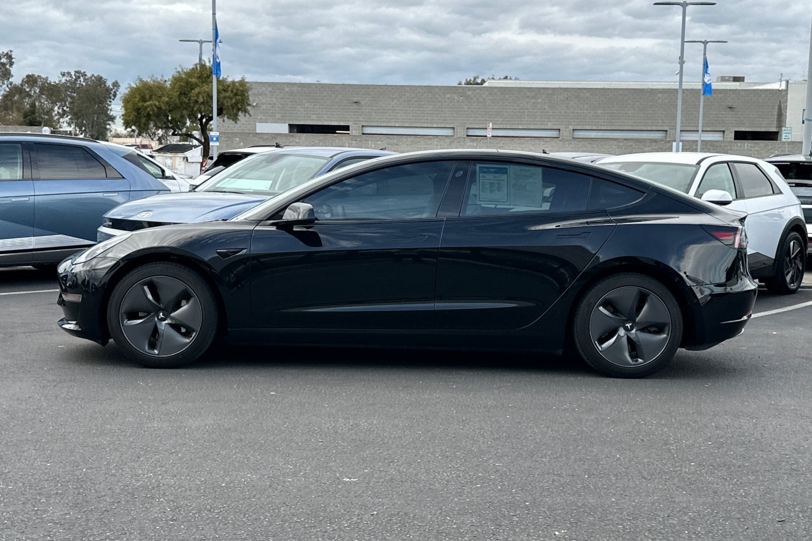 2021 Tesla Model 3 Standard Range Plus