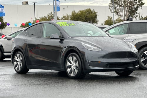 2024 Tesla Model Y Long Range