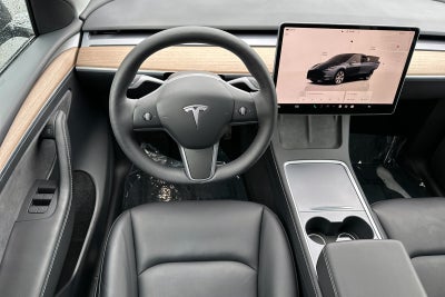 2024 Tesla Model Y Long Range