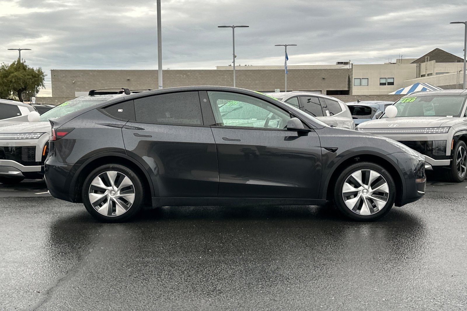 2024 Tesla Model Y Long Range