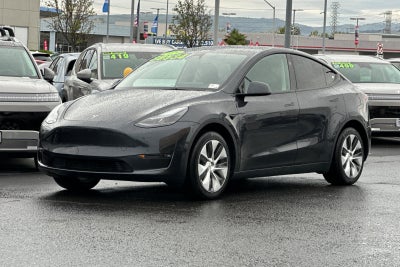 2024 Tesla Model Y Long Range