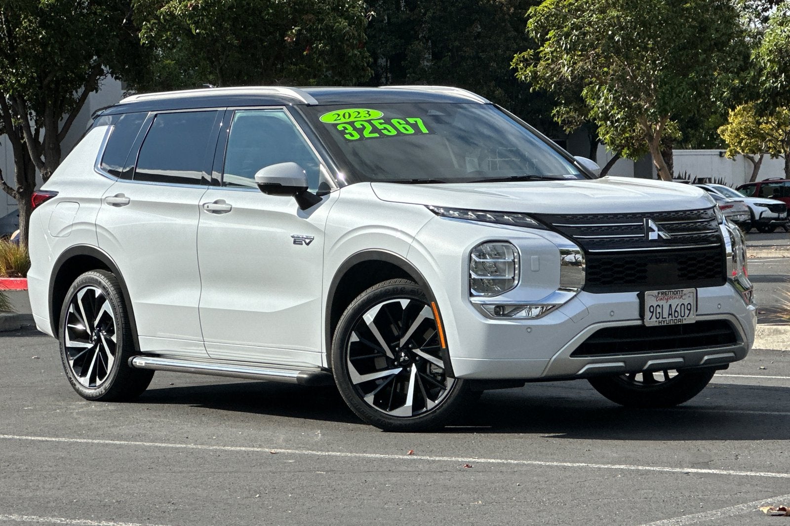 2023 Mitsubishi Outlander PHEV