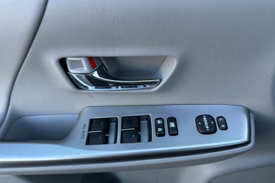 2016 Toyota Prius v Five