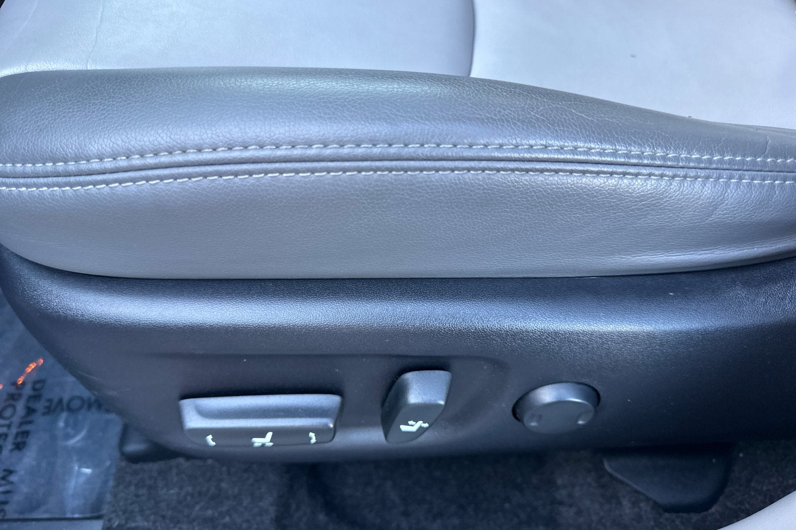 2016 Toyota Prius v Five