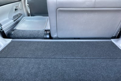 2016 Toyota Prius v Five