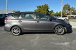 2016 Toyota Prius v Five