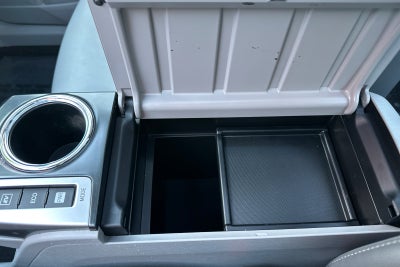 2016 Toyota Prius v Five