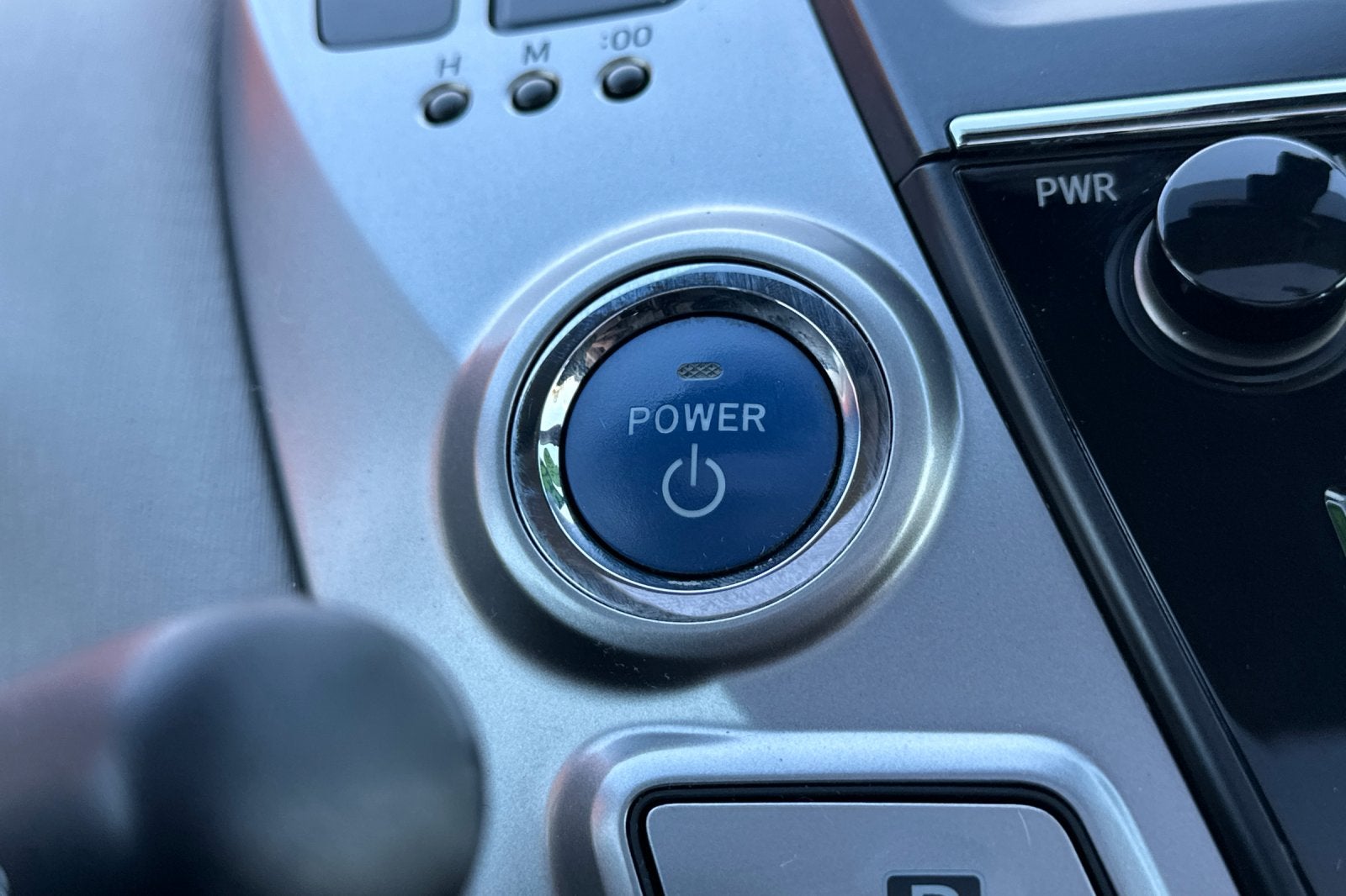 2016 Toyota Prius v Five